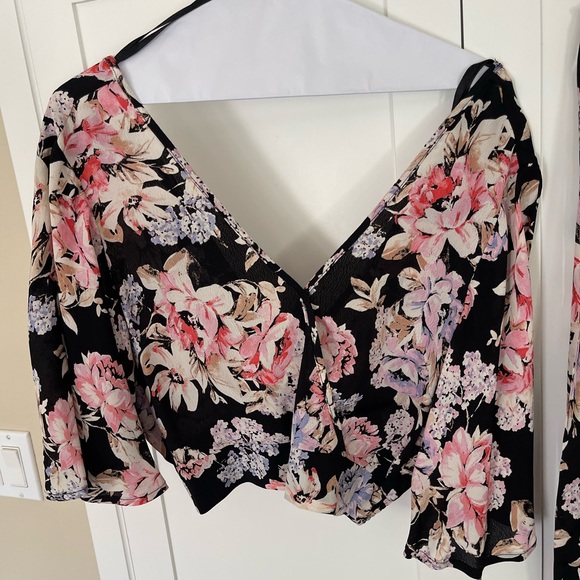 Cropped blouse, matching wrap long skirt. Black with pink floral pattern. - Picture 2 of 4